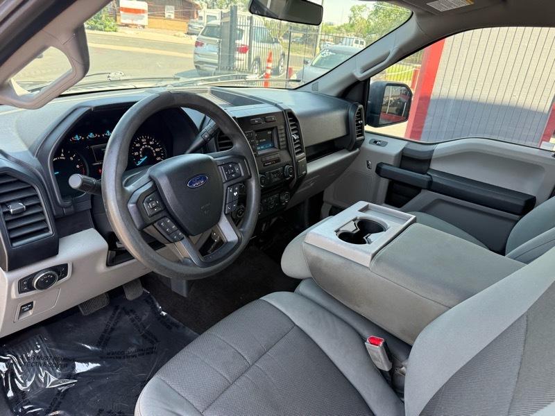 Ford F-150 XL Reg. Cab Short Bed 4WD 2016