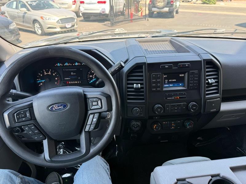 Ford F-150 XL Reg. Cab Short Bed 4WD 2016
