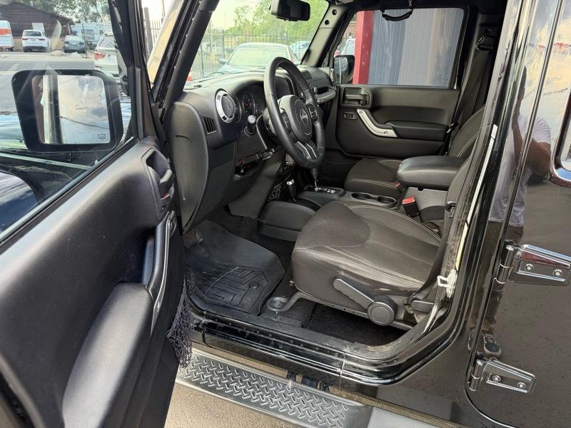 Jeep Wrangler Unlimited Sahara 4WD 2015