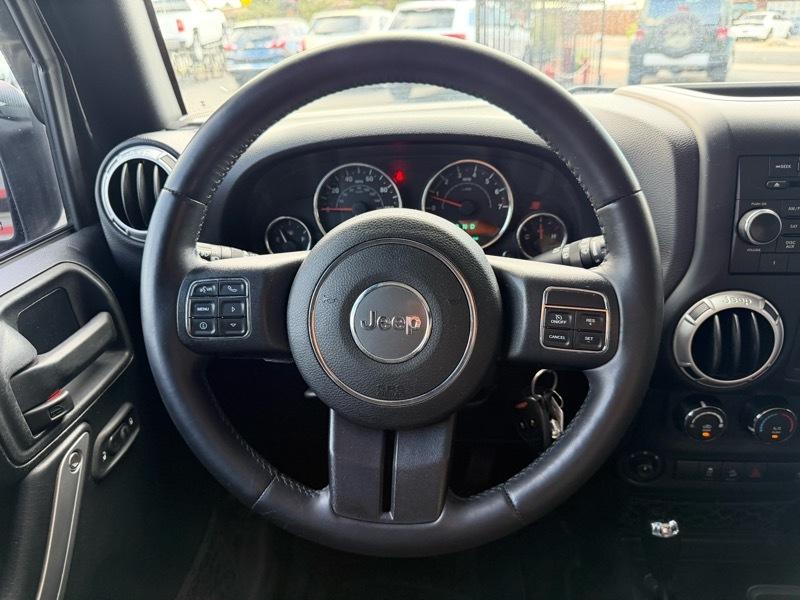 Jeep Wrangler Unlimited Sahara 4WD 2015