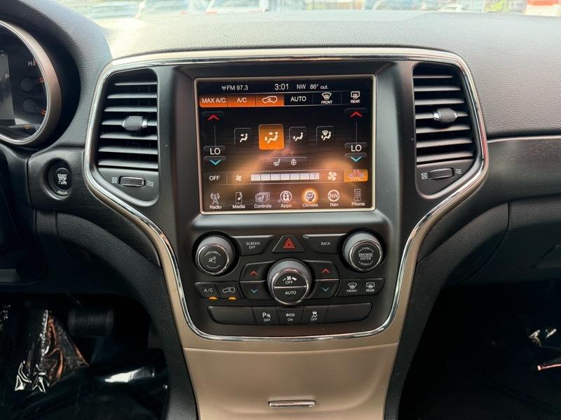 Jeep Grand Cherokee Laredo 4WD 2015