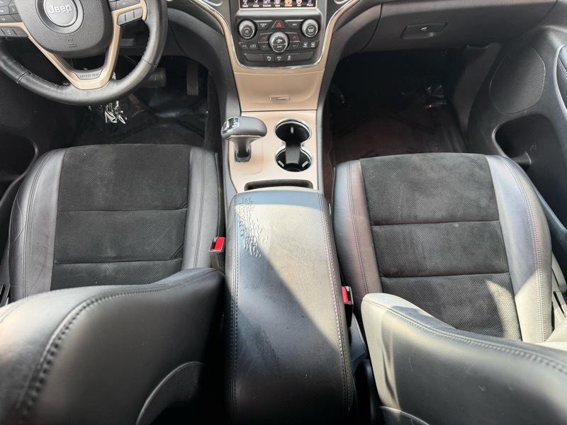 Jeep Grand Cherokee Laredo 4WD 2015