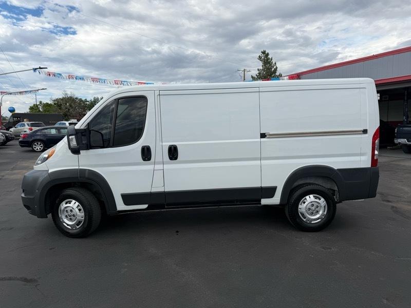 RAM Promaster 1500 Low Roof Tradesman 136-in. WB 2015