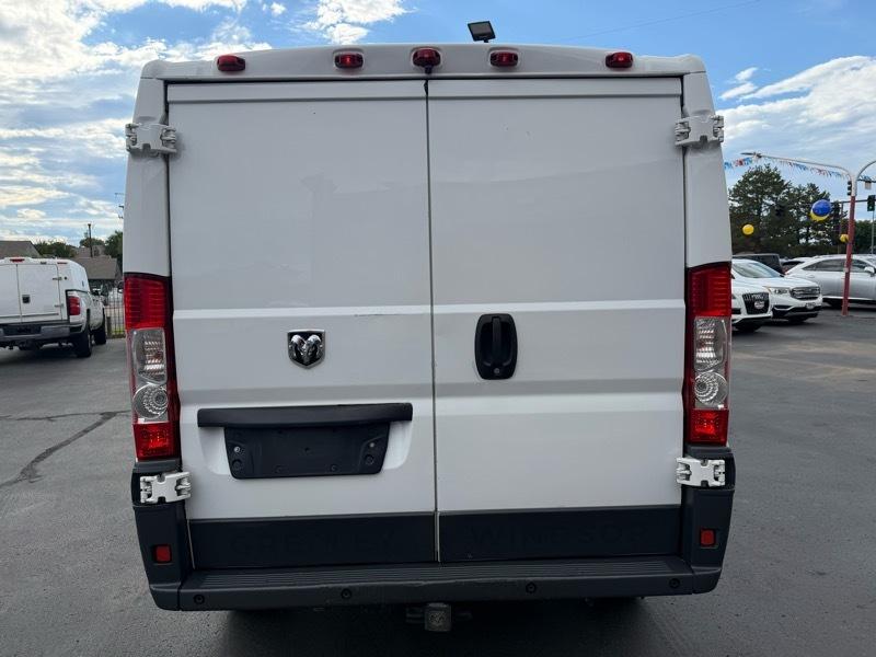 RAM Promaster 1500 Low Roof Tradesman 136-in. WB 2015