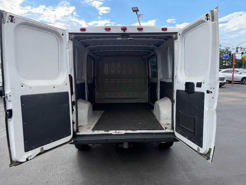 RAM Promaster 1500 Low Roof Tradesman 136-in. WB 2015