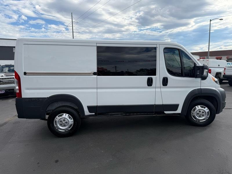 RAM Promaster 1500 Low Roof Tradesman 136-in. WB 2015