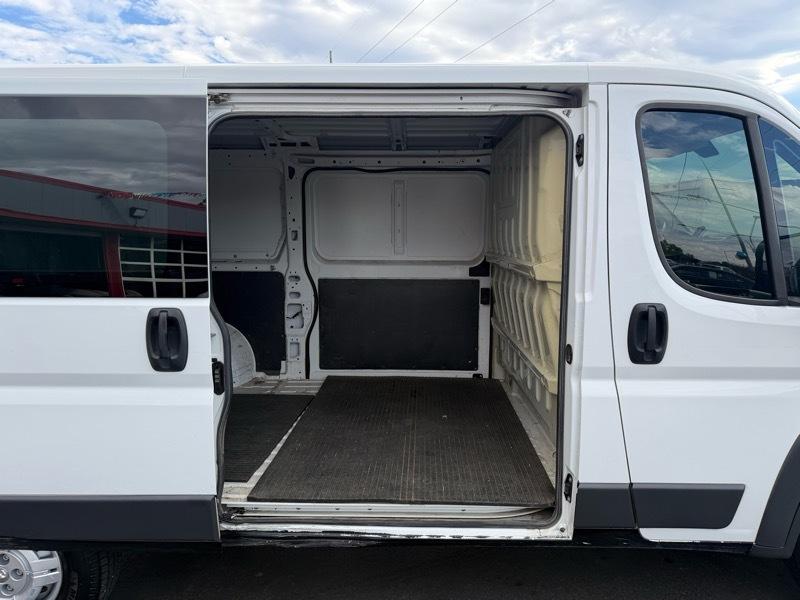 RAM Promaster 1500 Low Roof Tradesman 136-in. WB 2015