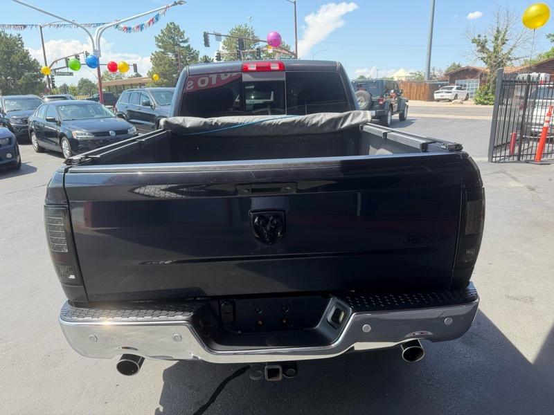 RAM 1500 Laramie Quad Cab 4WD 2014