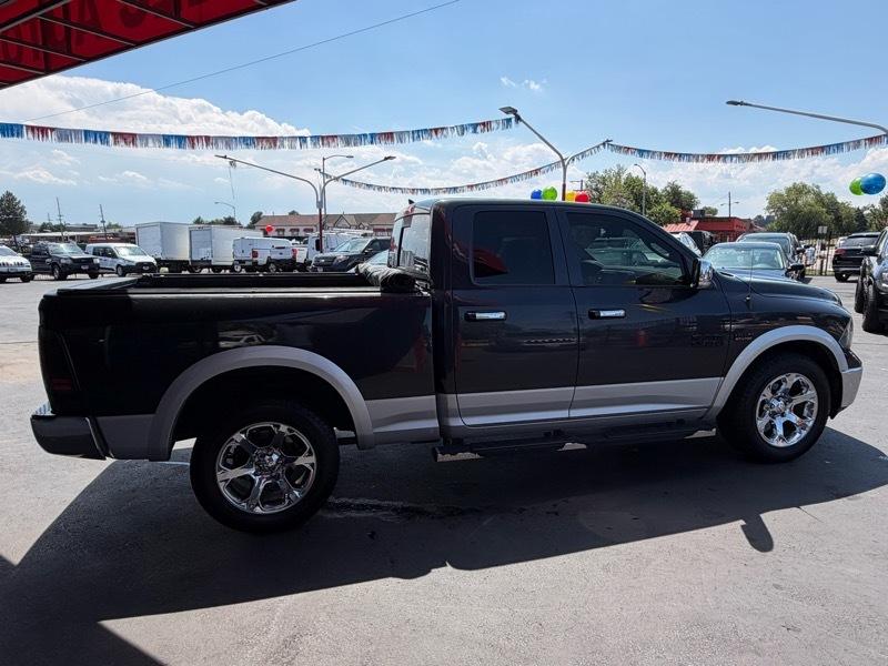 RAM 1500 Laramie Quad Cab 4WD 2014