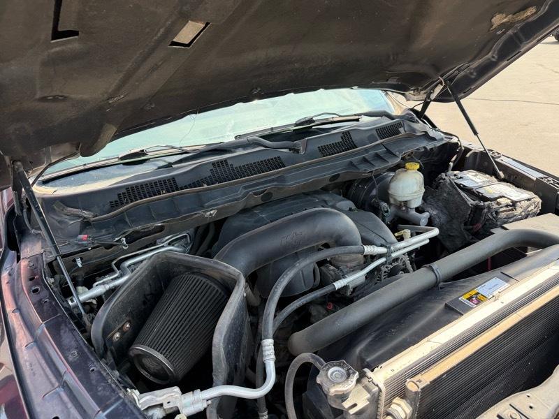 RAM 1500 Laramie Quad Cab 4WD 2014
