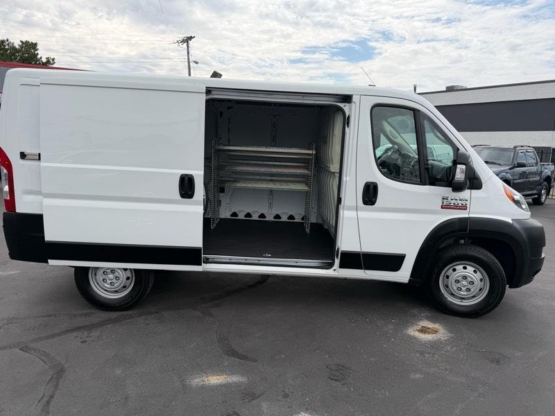 RAM Promaster 1500 Low Roof Tradesman 136-in. WB 2019