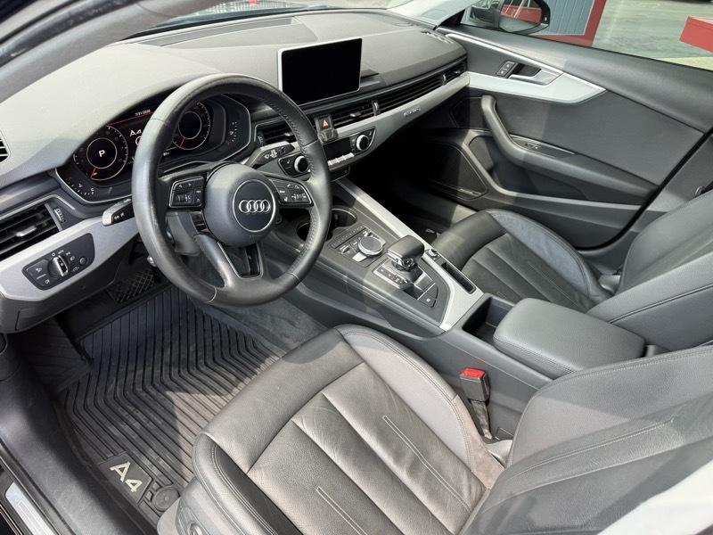 Audi A4 2.0T Premium Plus quattro Sedan 2017