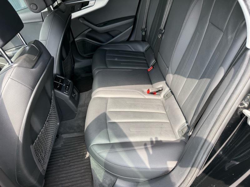 Audi A4 2.0T Premium Plus quattro Sedan 2017