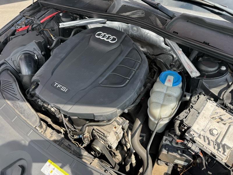 Audi A4 2.0T Premium Plus quattro Sedan 2017