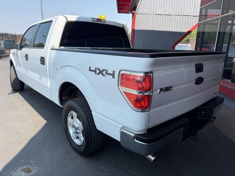 Ford F-150 XL SuperCrew 5.5-ft. Bed 4WD 2013