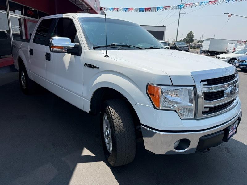 Ford F-150 XL SuperCrew 5.5-ft. Bed 4WD 2013