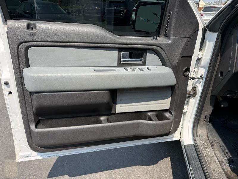 Ford F-150 XL SuperCrew 5.5-ft. Bed 4WD 2013