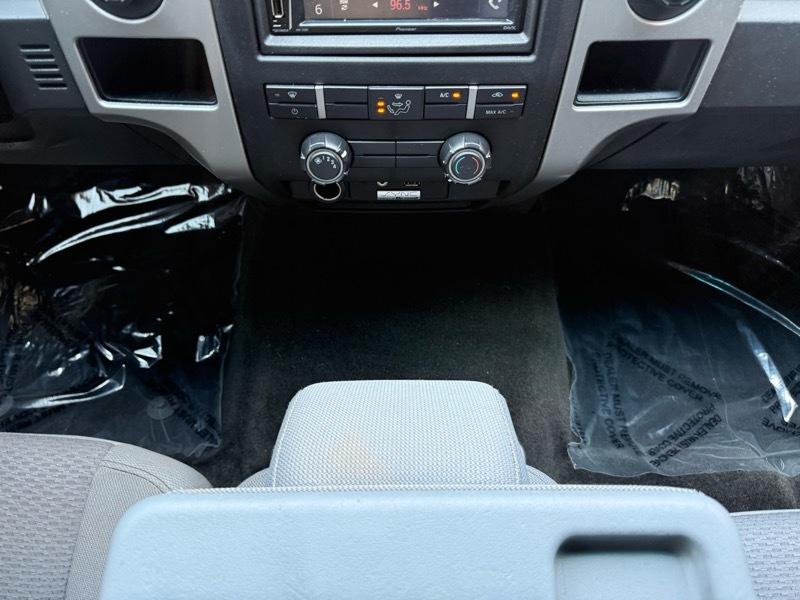 Ford F-150 XL SuperCrew 5.5-ft. Bed 4WD 2013