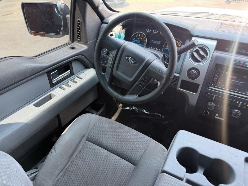 Ford F-150 XL SuperCrew 5.5-ft. Bed 4WD 2013
