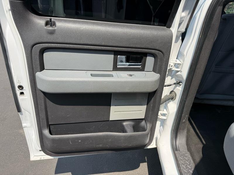 Ford F-150 XL SuperCrew 5.5-ft. Bed 4WD 2013
