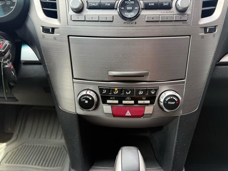 Subaru Outback 2.5i Premium 2011