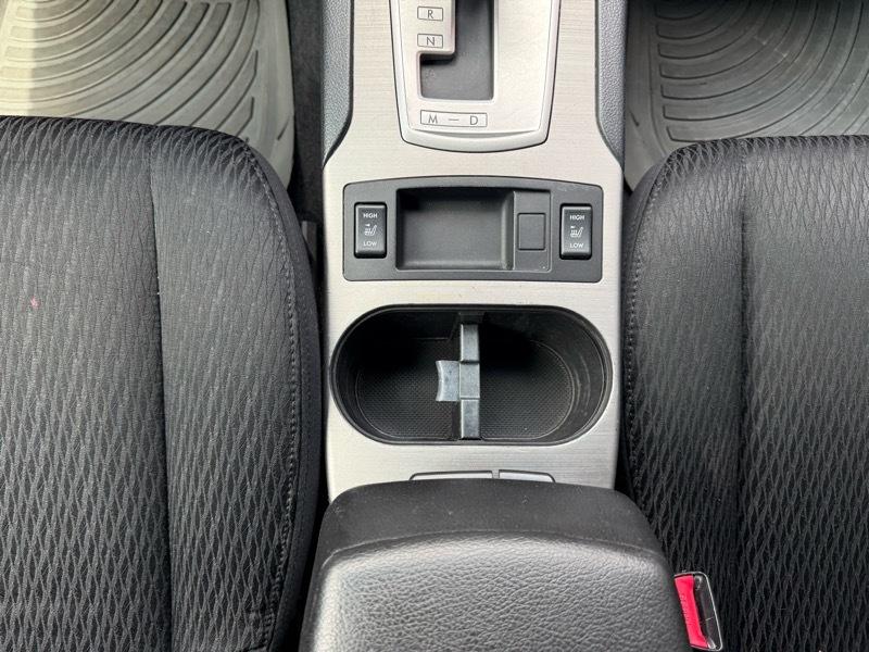 Subaru Outback 2.5i Premium 2011