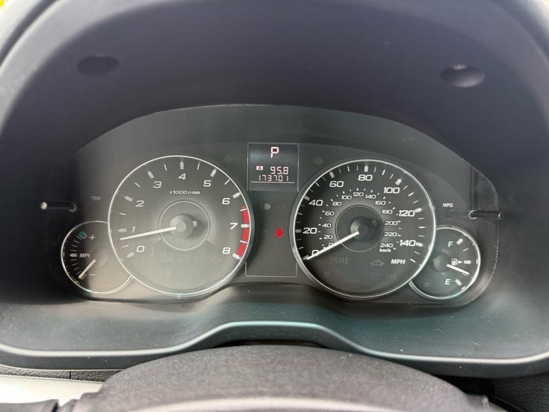 Subaru Outback 2.5i Premium 2011