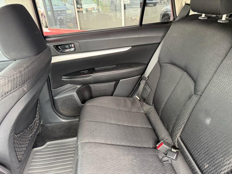 Subaru Outback 2.5i Premium 2011