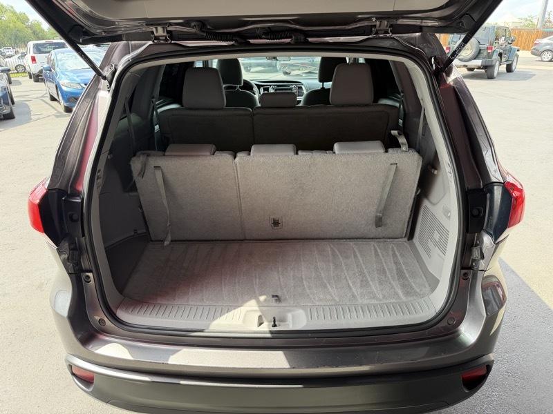 Toyota Highlander LE FWD I4 2019