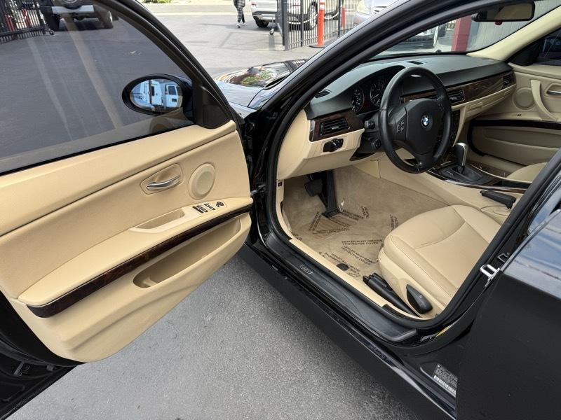 BMW 3-Series 325xi Sedan 2006