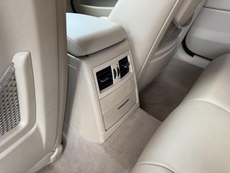 BMW 3-Series 325xi Sedan 2006