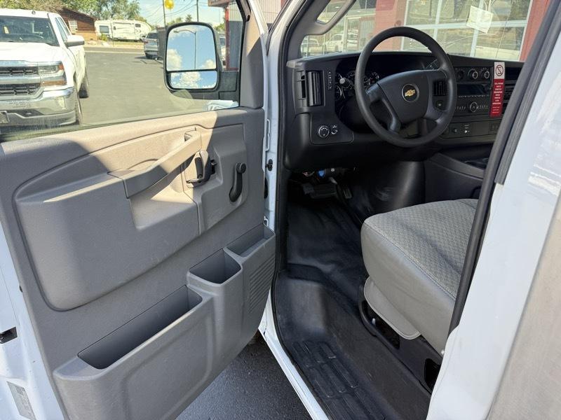 Chevrolet Express G3500 139" 2020