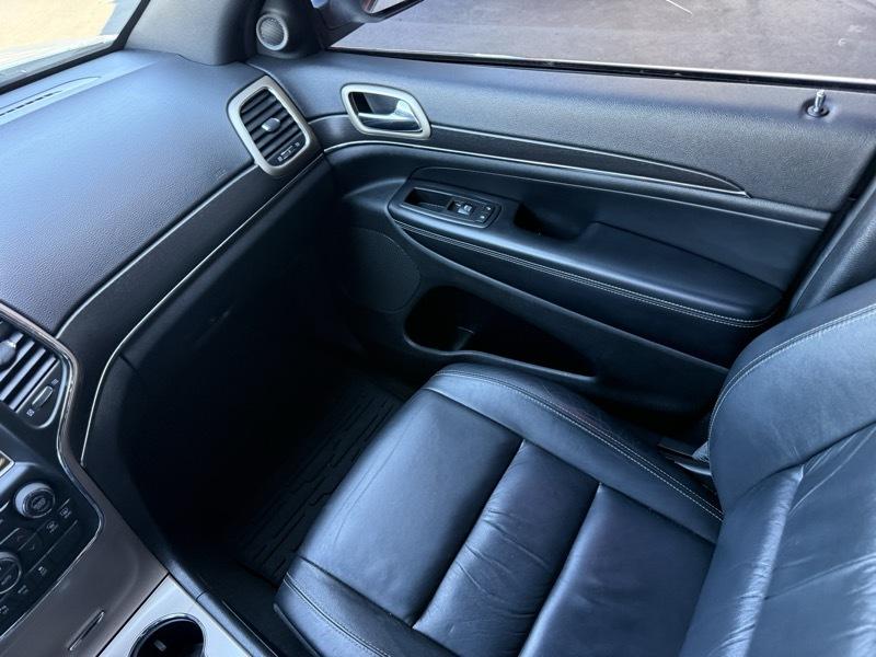 Jeep Grand Cherokee Limited 4WD 2015