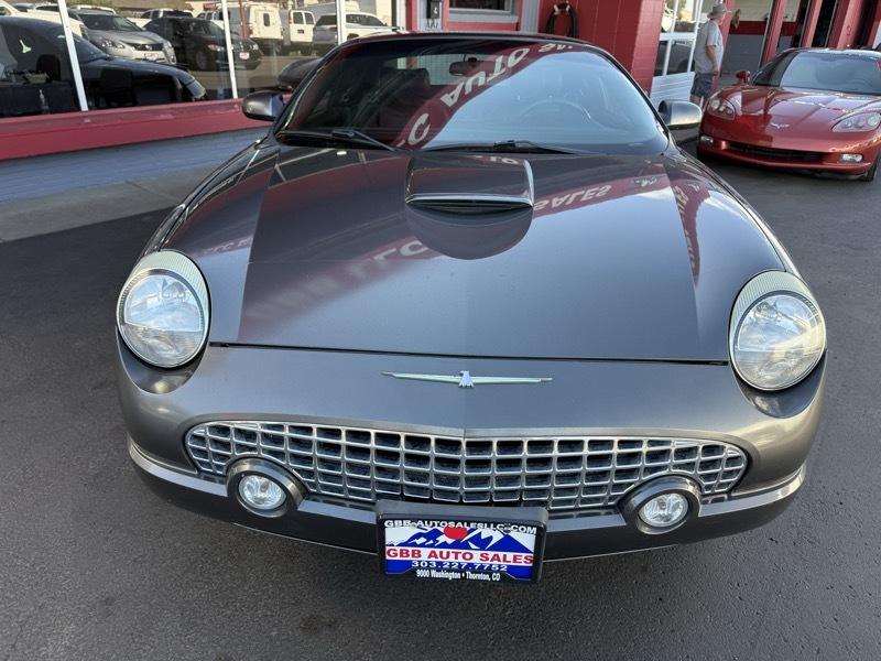 Ford Thunderbird Deluxe 2003