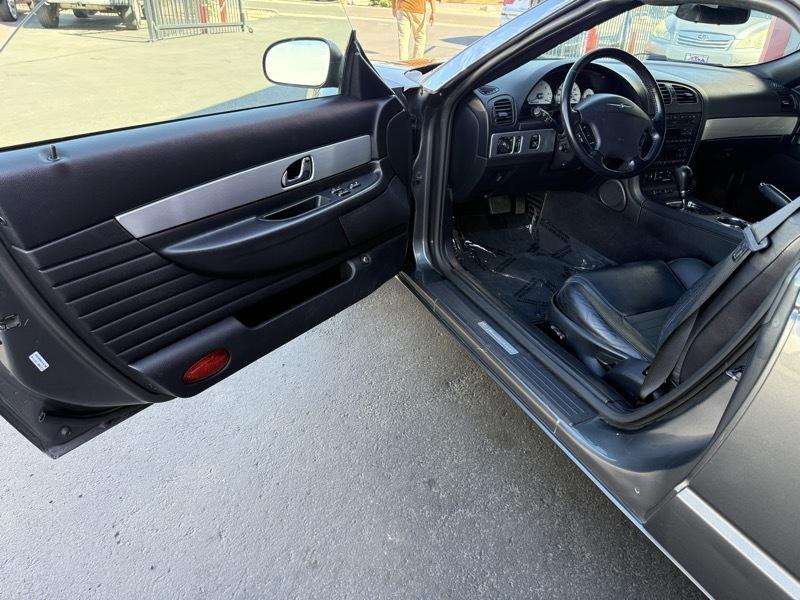 Ford Thunderbird Deluxe 2003
