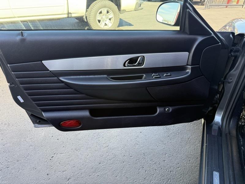 Ford Thunderbird Deluxe 2003
