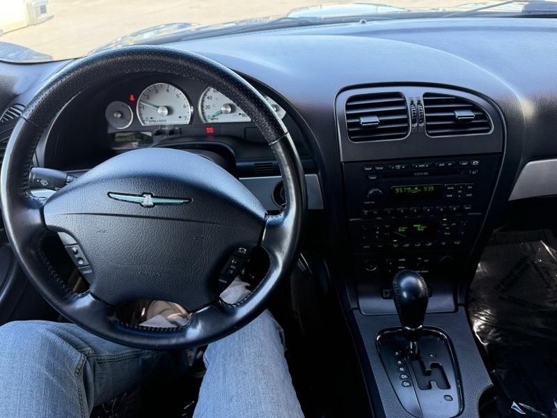Ford Thunderbird Deluxe 2003