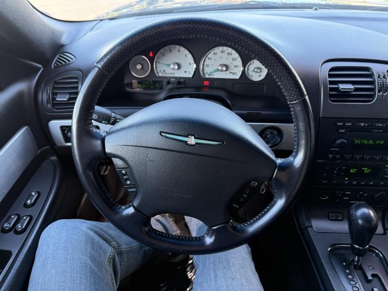 Ford Thunderbird Deluxe 2003