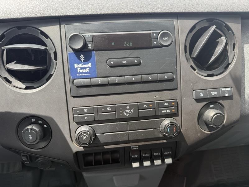 Ford F-250 SD XL SuperCab 4WD 2015
