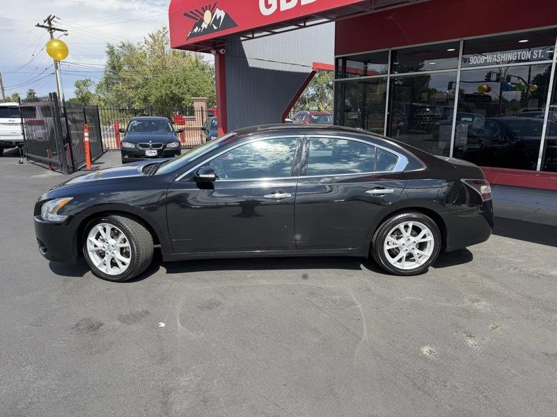 Nissan Maxima S 2014