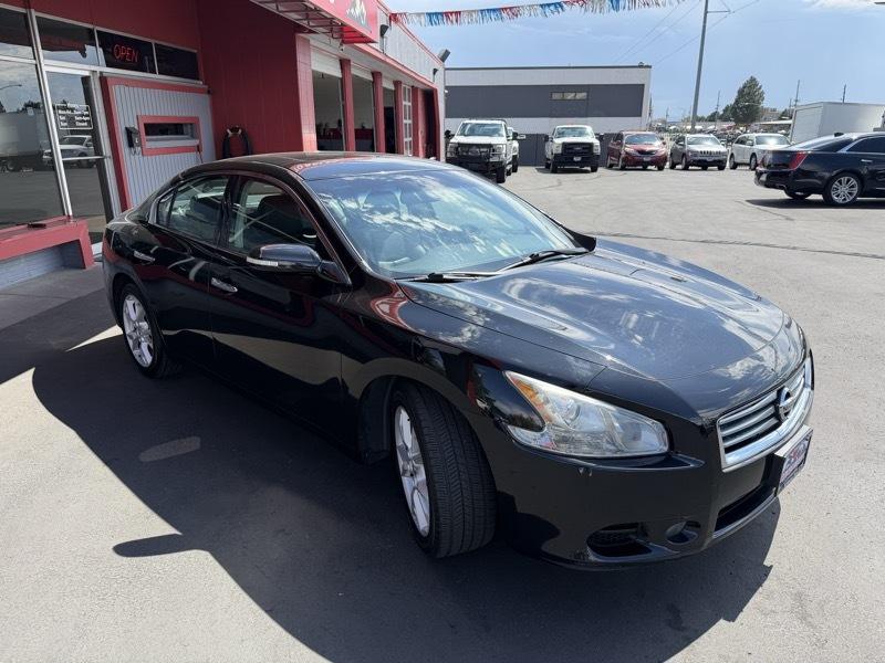 Nissan Maxima S 2014