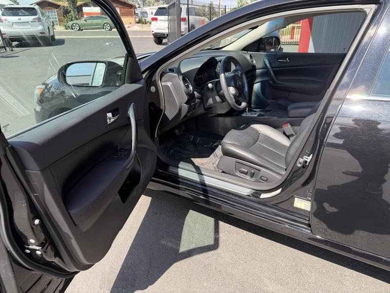 Nissan Maxima S 2014