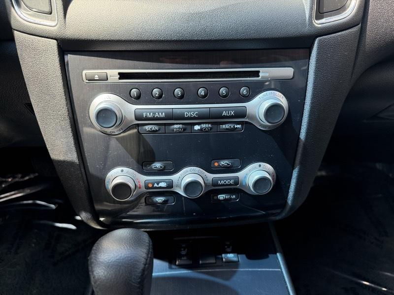 Nissan Maxima S 2014