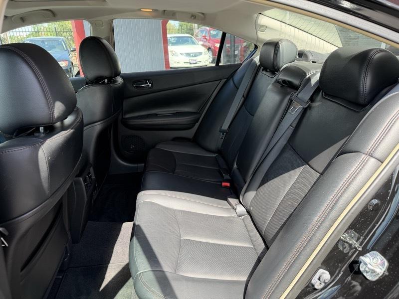 Nissan Maxima S 2014