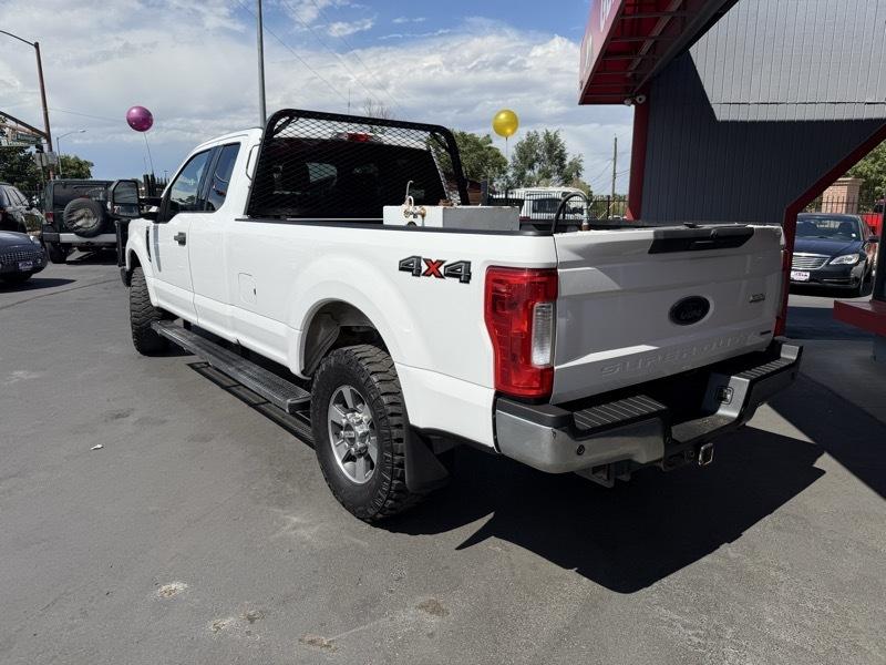 Ford F-250 SD XL SuperCab 4WD 2018