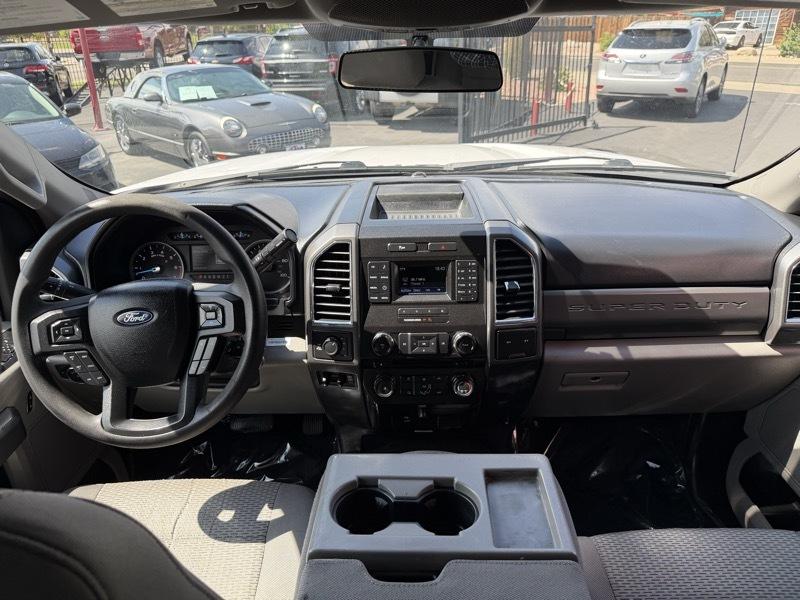Ford F-250 SD XL SuperCab 4WD 2018