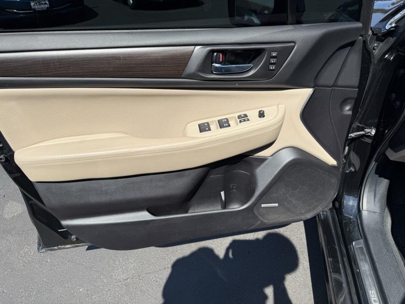Subaru Legacy 2.5i Limited 2016
