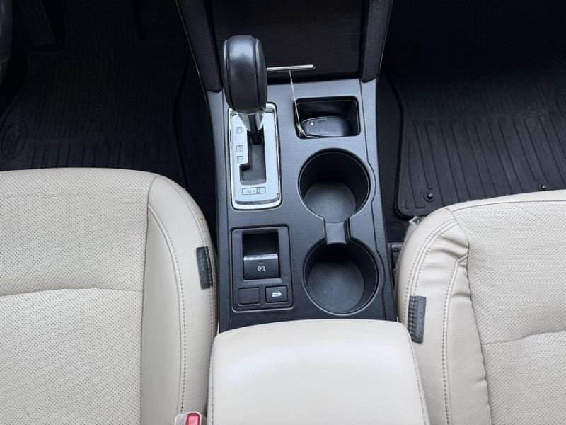 Subaru Legacy 2.5i Limited 2016