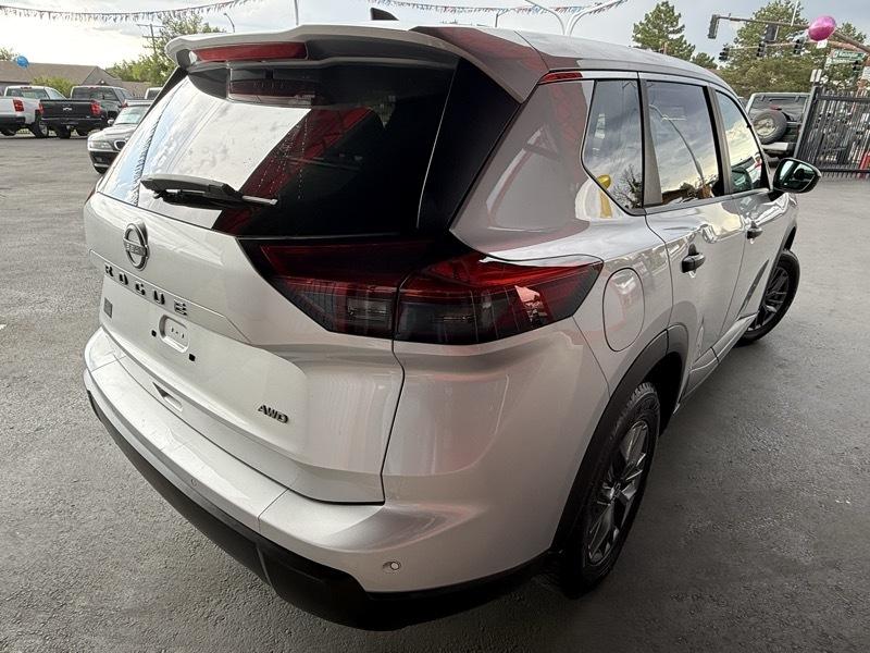 Nissan Rogue S AWD 2024