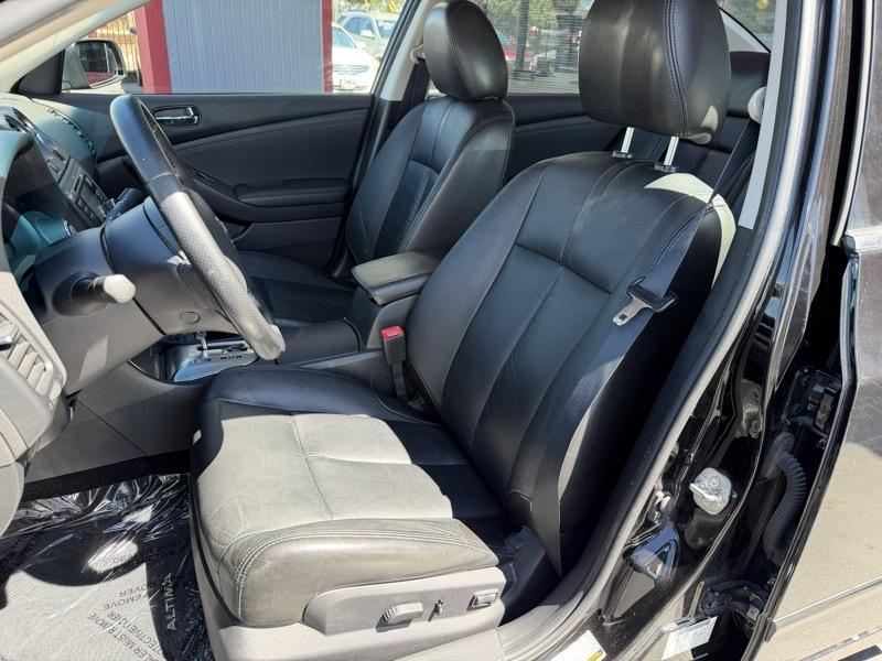 Nissan Altima 2.5 S 2012